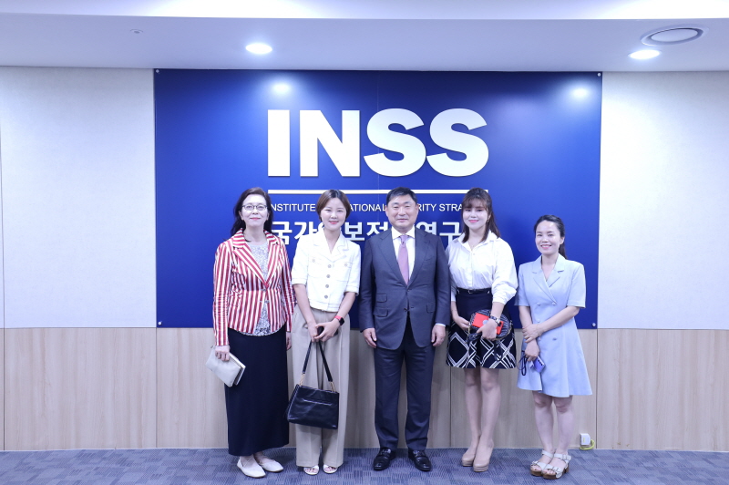 [INSS세미나] 북한 해외 파견 여성 근로자 강제노동 실태